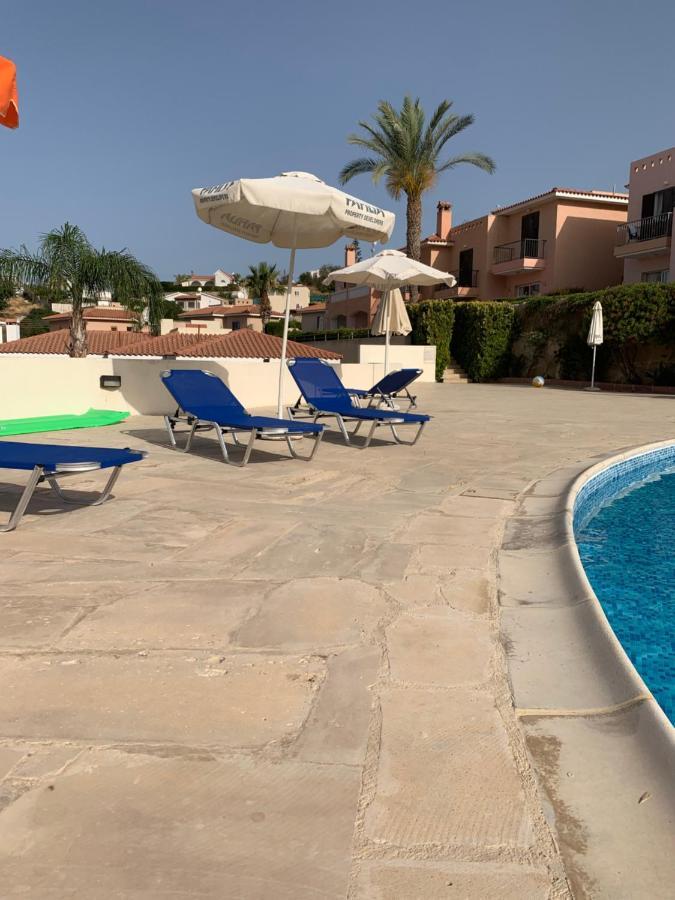Villa Desire Gardens à Peyia Extérieur photo