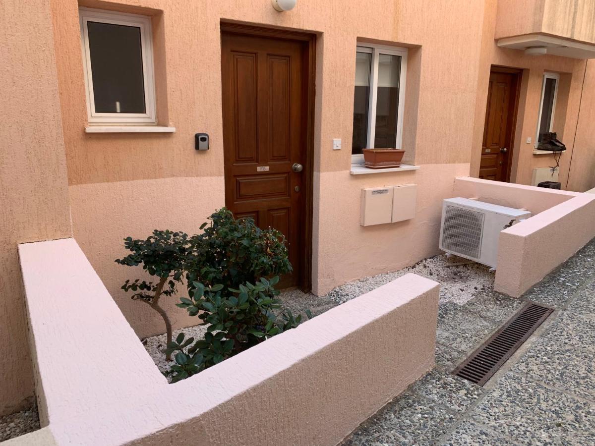 Villa Desire Gardens à Peyia Extérieur photo